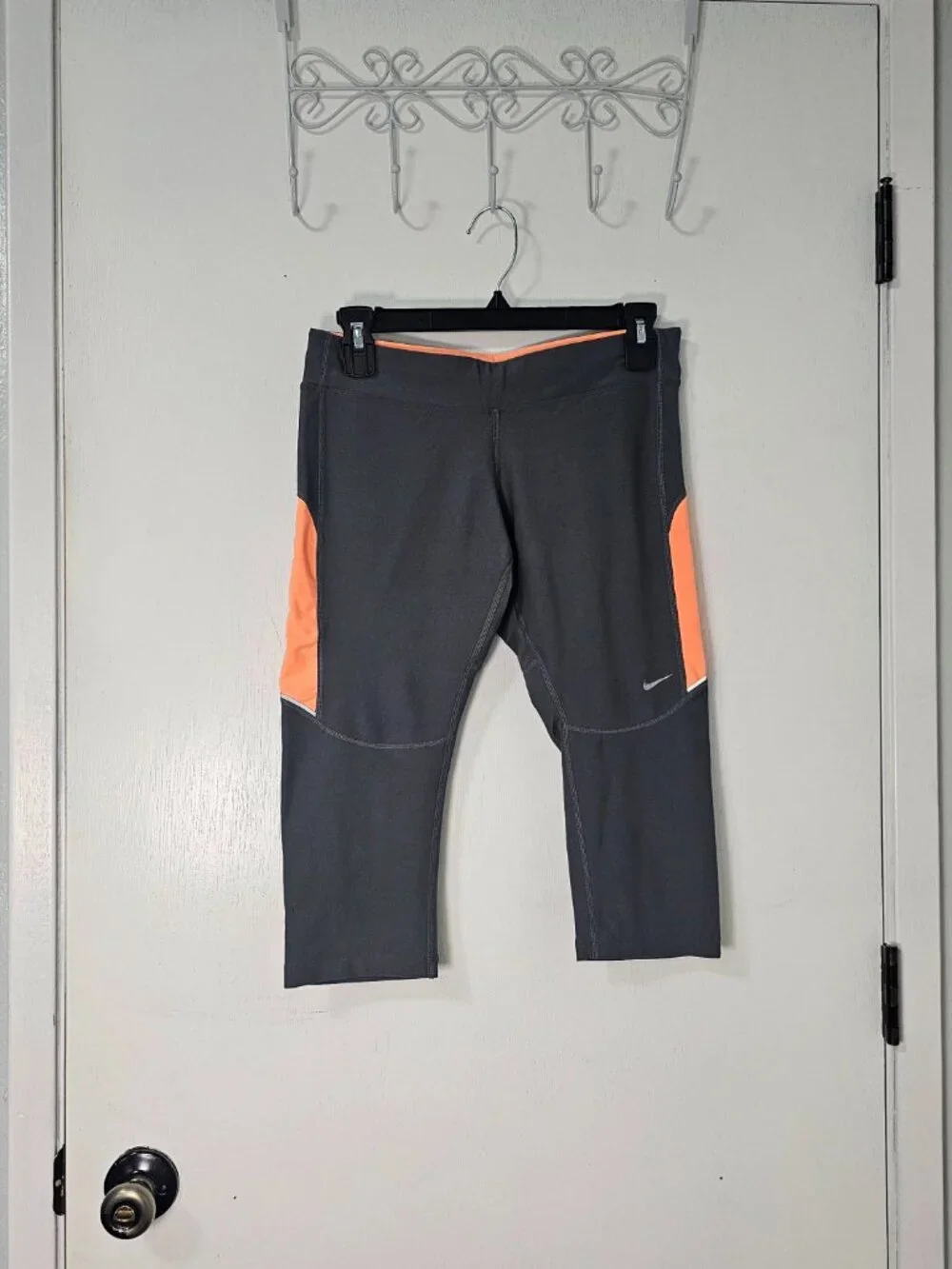 Nike Dri-FIT Women's Gray & Orange Running Capri Leggings - Size Medium - Picture 2 of 7